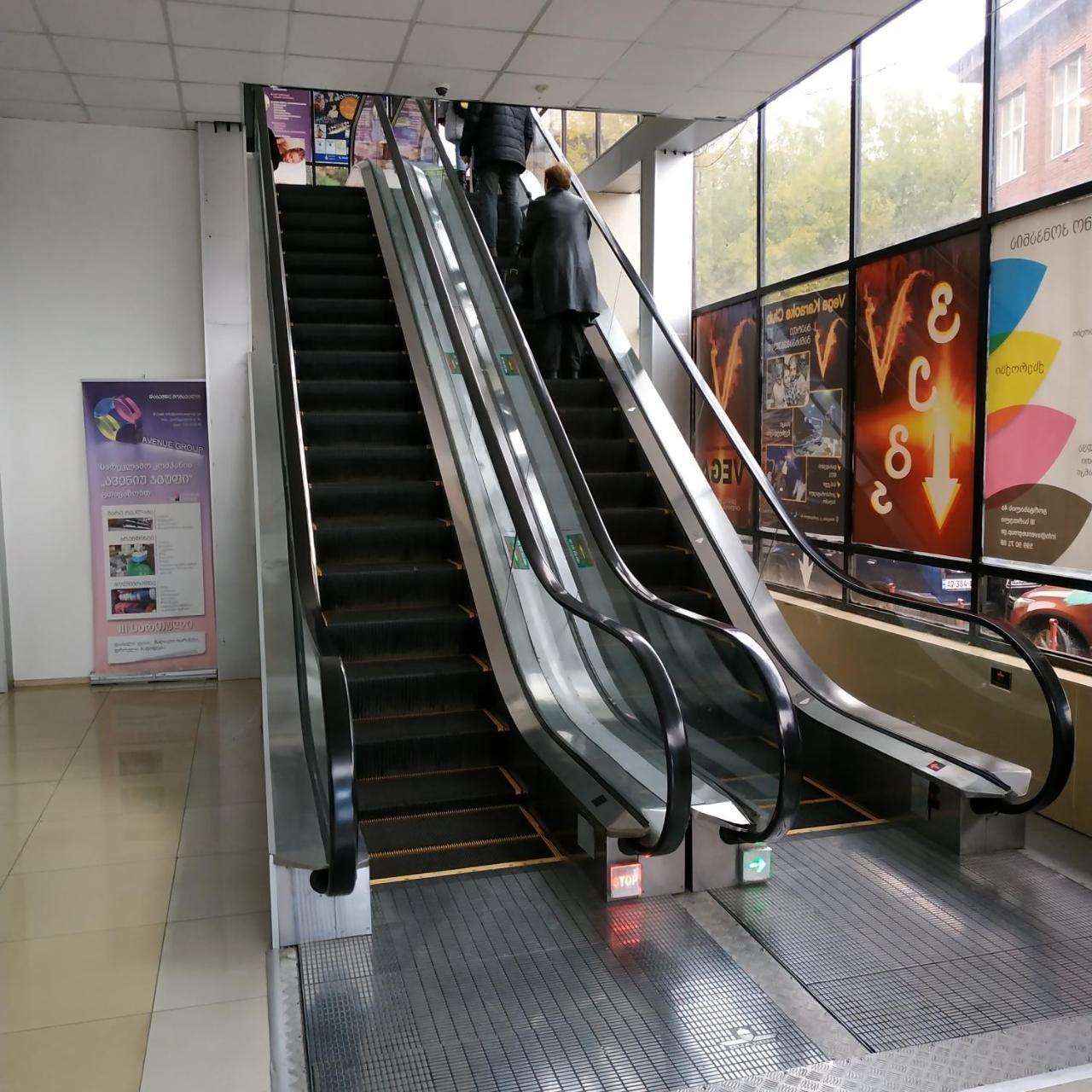 Hostel Portal Тбилиси Экстерьер фото