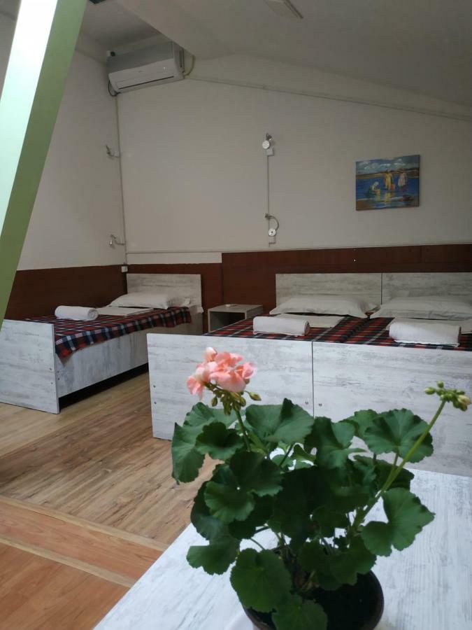 Hostel Portal Тбилиси Экстерьер фото